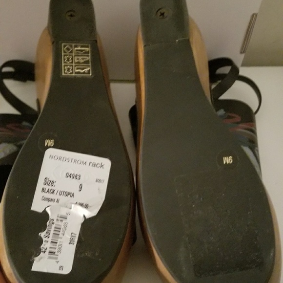 Tory Burch size 9 brand new never worn . - Picture 4 of 8